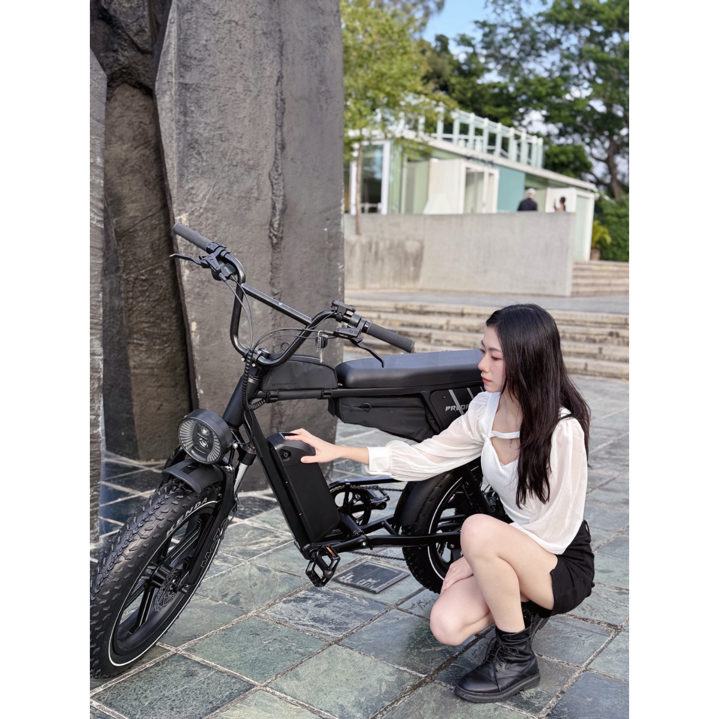 越野胖胎電能車 閃電標