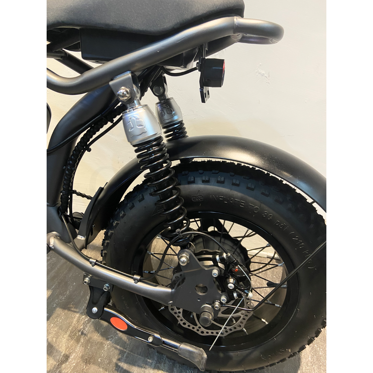 OVVO Q6 越野胖胎電輔車