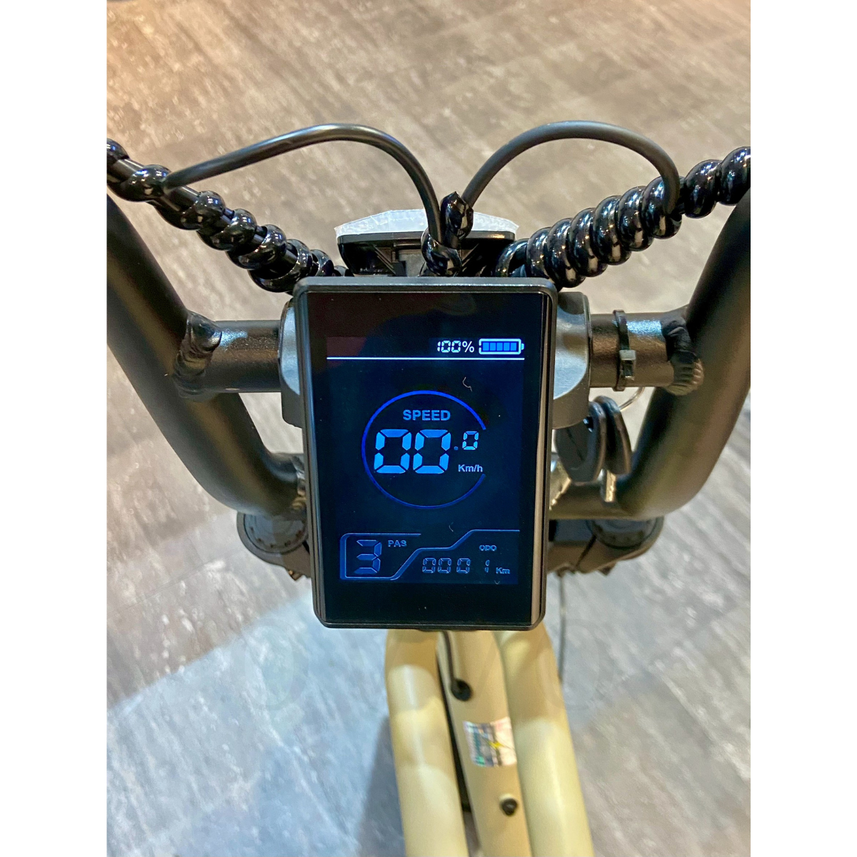 R1 越野胖胎電能車