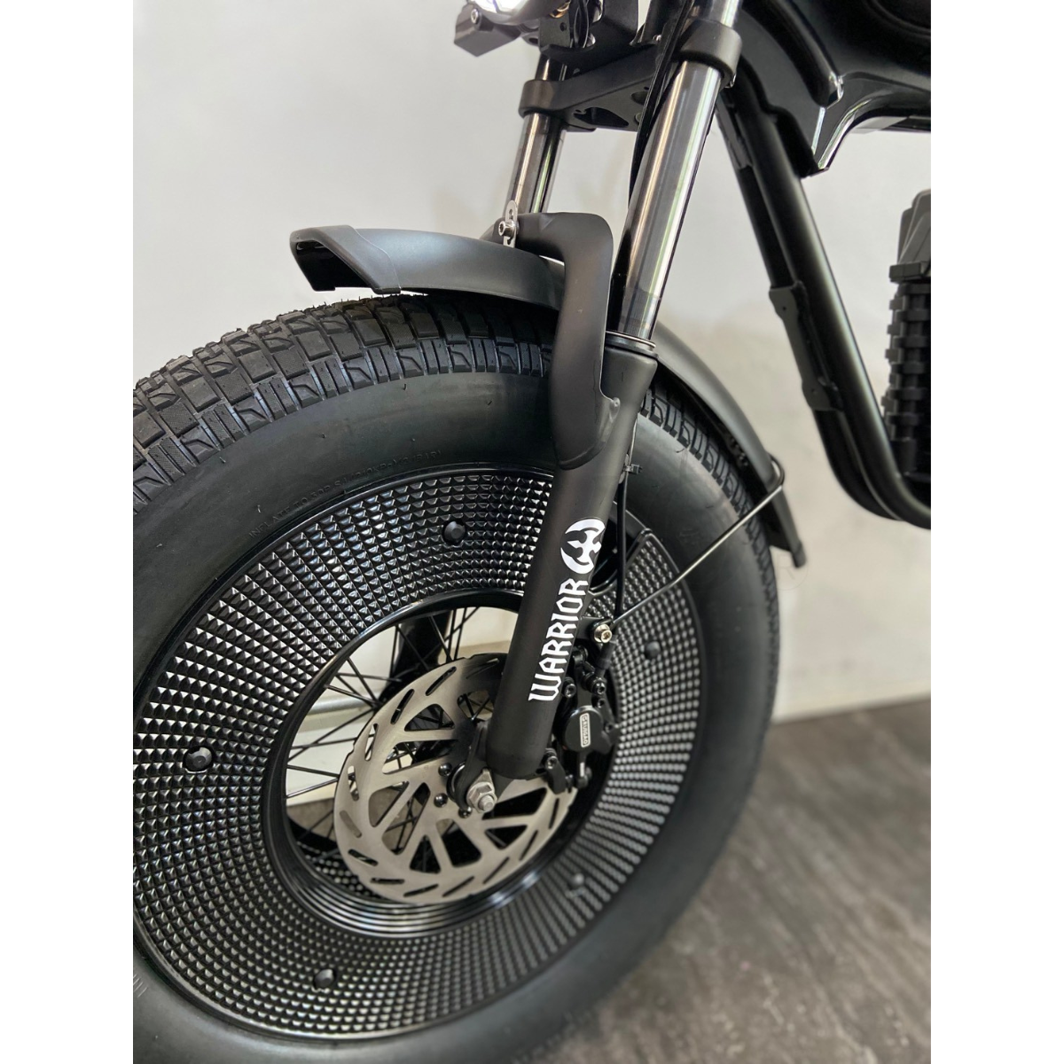 ovvo 黑武士電動輔助自行車